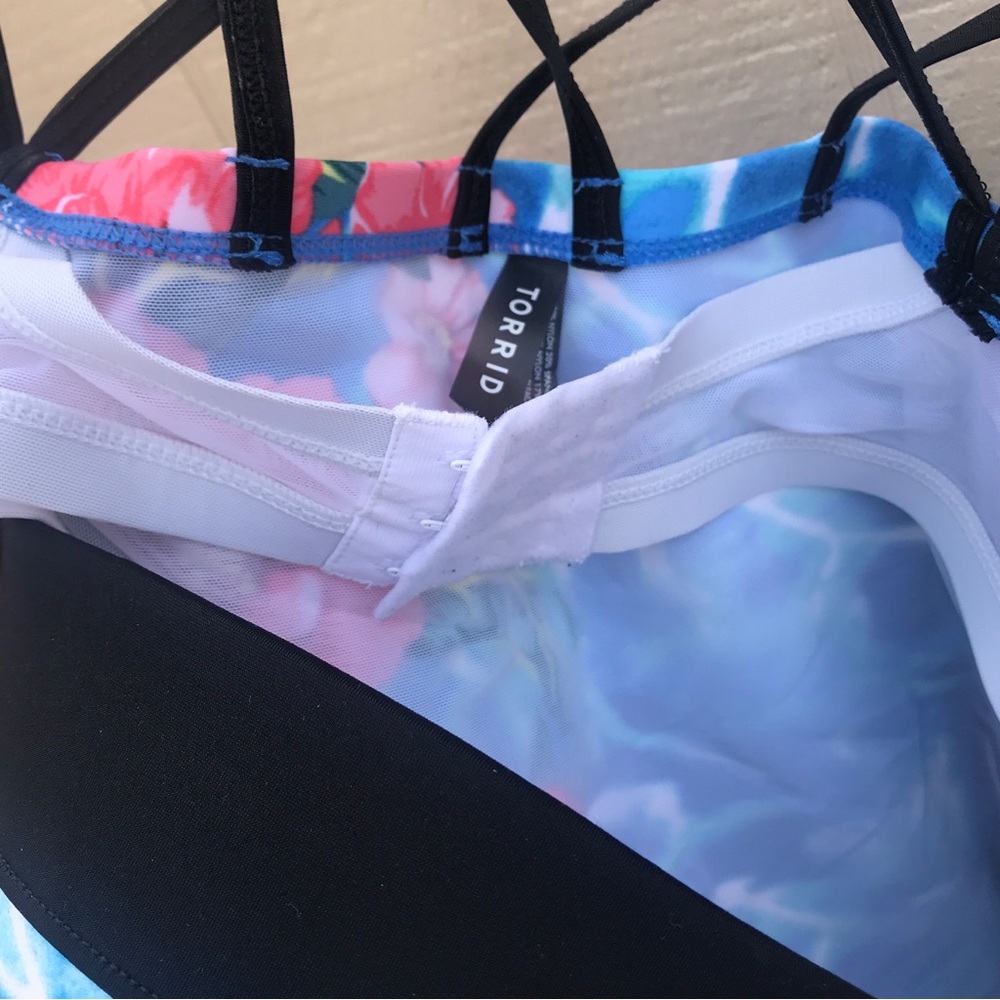 Torrid Ruched Swimsuit - Picture 9 of 11